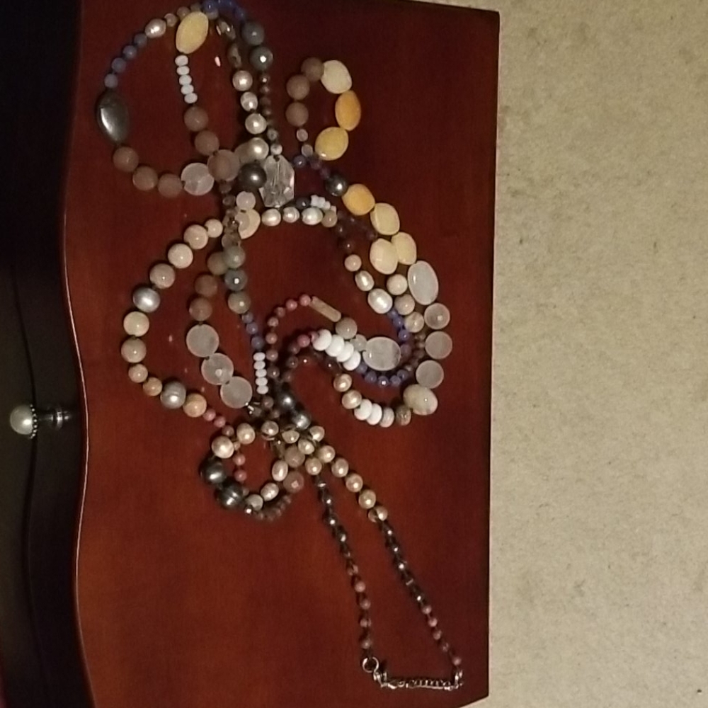 NWOT Pearl, agate, quartz mixed necklace